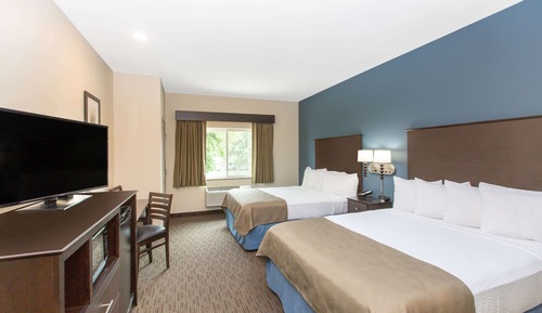 Business Room, 2 Queen Beds, Non Smoking