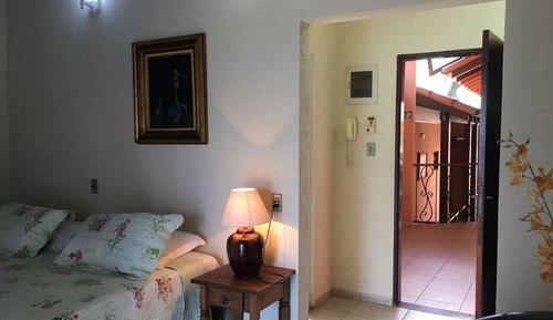 Double Room, 1 King Bed