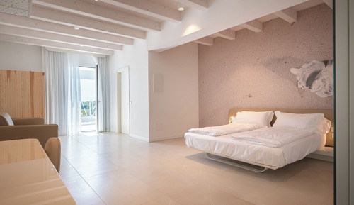 Junior Studio Suite, Sauna, Partial Sea View