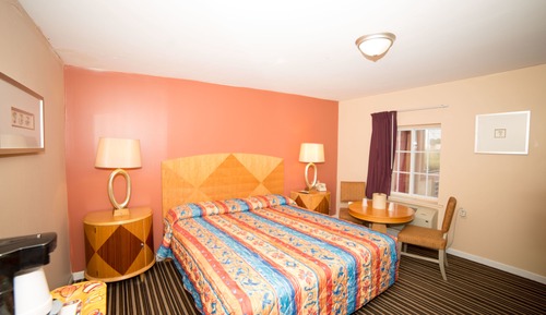 Room, 1 King Bed, Non Smoking