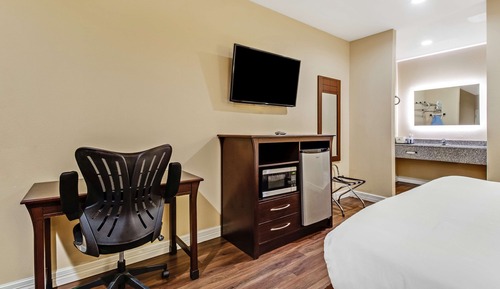 Room, 1 King Bed, Accessible, Non Smoking