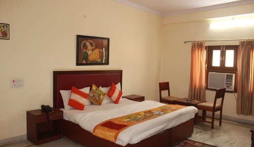 Cottage, Desert View