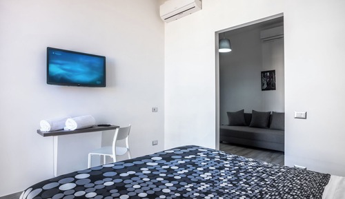 Comfort Townhome, 1 Queen Bed with Sofa bed, Balcony