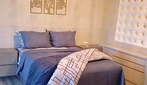 Comfort Condo, City View