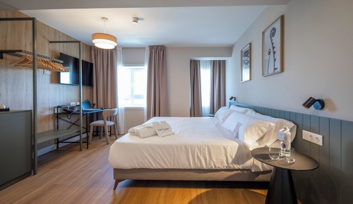 Apartment, Garden View