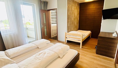 Comfort Triple Room, Balcony, City View