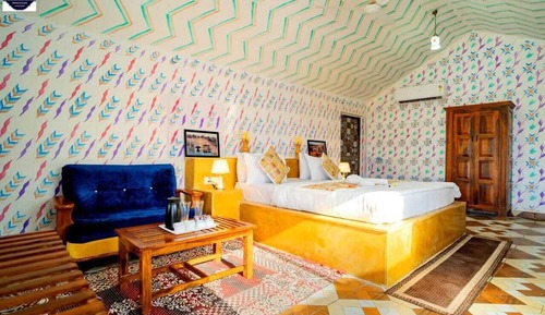 Family Single Room, Desert View