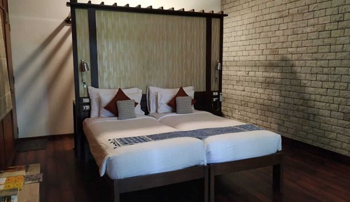 Luxury Triple Room, 1 Bedroom, Poolside