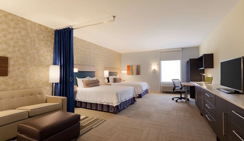 Studio, 2 Queen Beds, Accessible, Bathtub