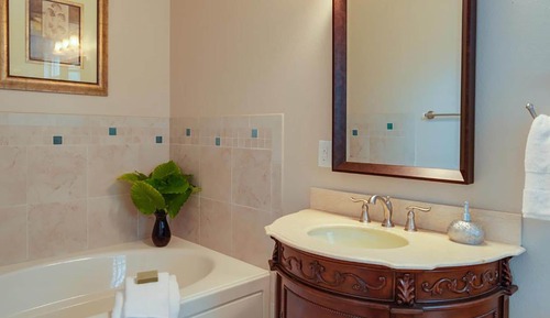 Standard Double Room, Ensuite (Caribbean Breeze )