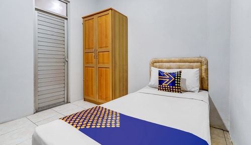 Economy Single Room
