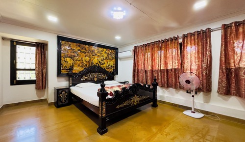 Luxury Villa, Hill View
