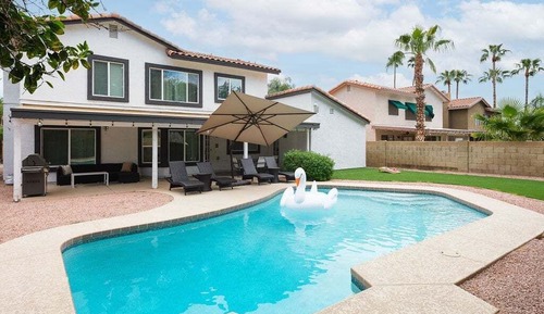 House (6 Bedrooms)