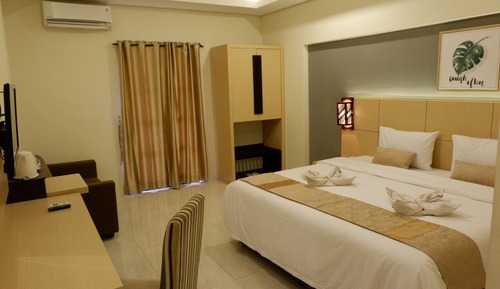 Deluxe Double or Twin Room, Balcony