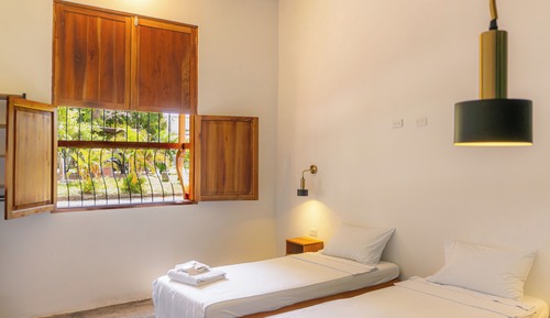 Family Room, City View