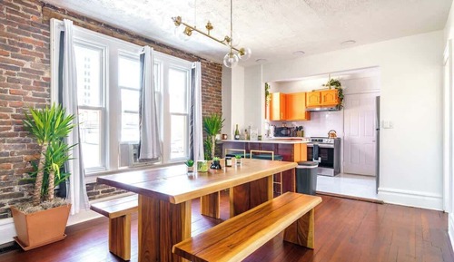 Luxury House, Multiple Bedrooms, Non Smoking, Pets Allowed