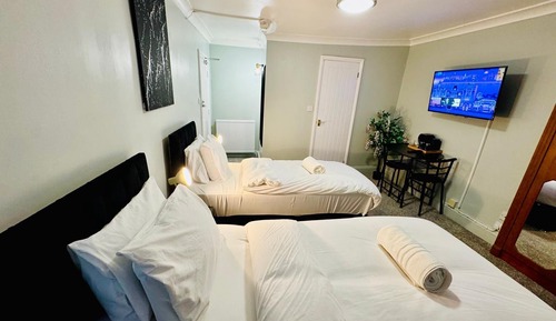 Standard Triple Room, Ensuite