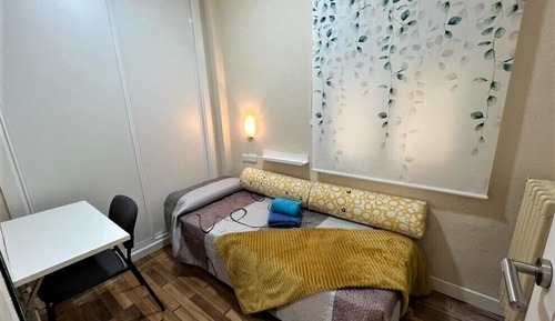 Single Room, Shared Bathroom