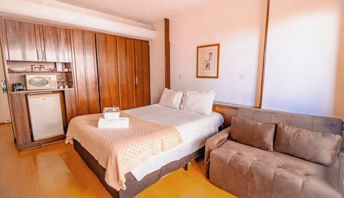 Standard Studio (592543)