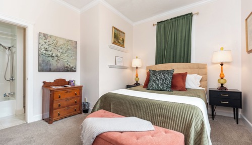 Double Room, 1 Queen Bed, Private Bathroom