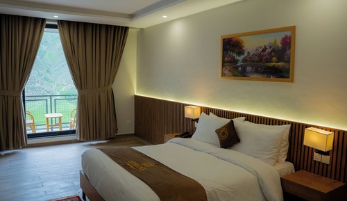 Deluxe Double Room, River View