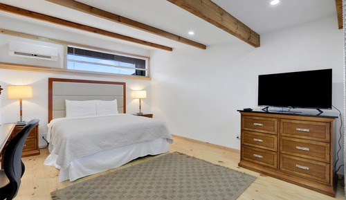 Double Room, Mountain View