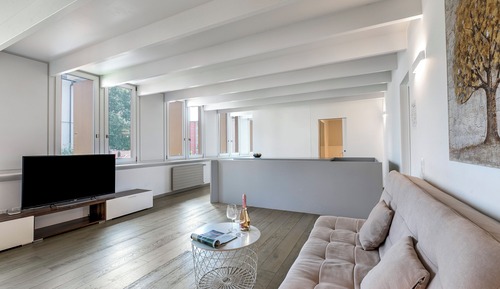 Standard Apartment, 3 Bedrooms, 2 Bathrooms (Deluxe Duplex Lugano)
