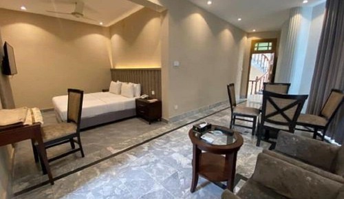 Deluxe Double or Twin Room