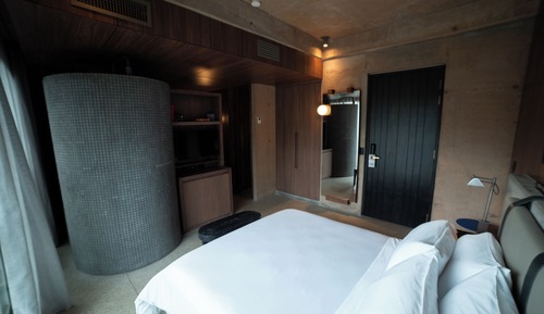 Standard Room, City View