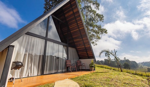 Deluxe Chalet, 2 Queen Beds, Jetted Tub, Lake View