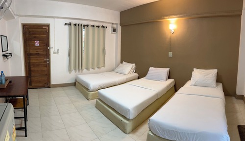 Triple Room, 3 Twin Beds