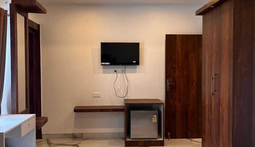 Deluxe Room, City View