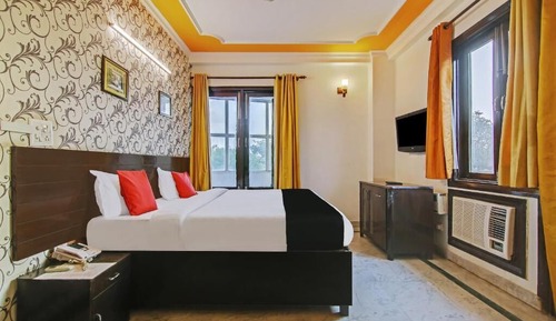 Deluxe Room, Balcony, City View
