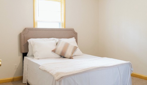 Family Room, 3 Bedrooms, Pool View