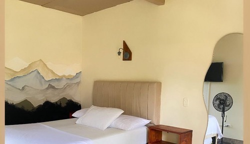 Single Room, Private Bathroom