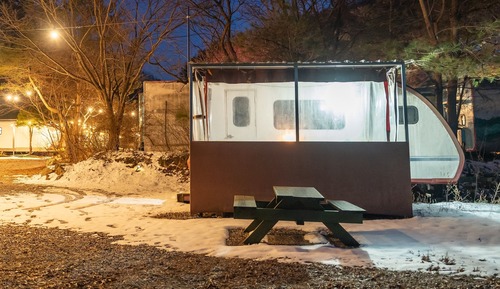 Basic Room, 1 Bedroom (Couple Deluxe Caravan (Private BBQ))