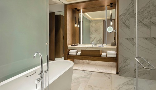 Family Suite, Non Smoking, River View (Balcony)