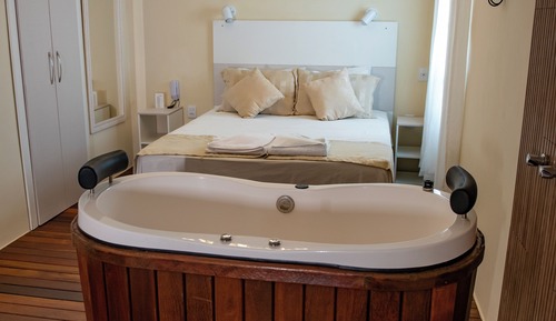 Deluxe Chalet, Pets Allowed, Garden View