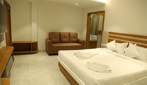 Deluxe Double Room, City View