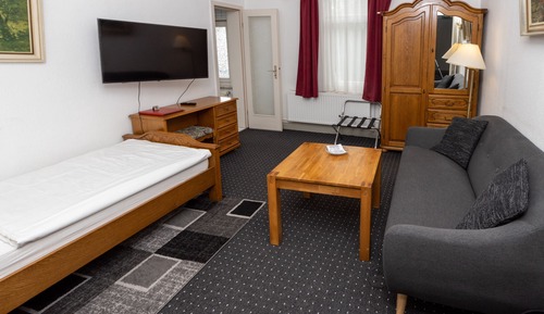 Comfort Single Room, Private Bathroom