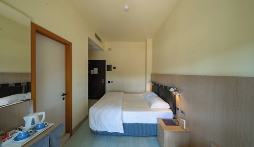 Standard Double Room (Vista Giardino)