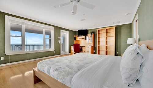 Luxury Penthouse, Ocean View