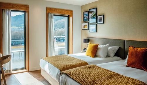 Twin Room, Valley View