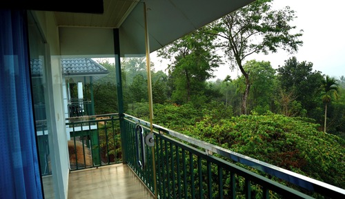Superior Suite, Hill View
