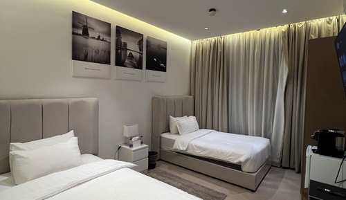 Deluxe Studio, 2 Twin Beds