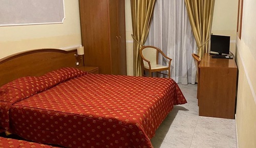 Standard Triple Room, Balcony, Garden View