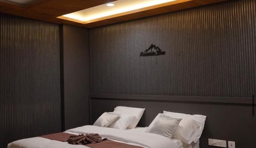 Deluxe Double Room, City View