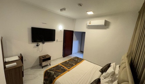 Deluxe Studio, City View