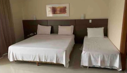 Family Room, River View