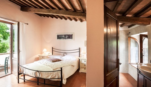 Classic Duplex, 2 Bedrooms, Patio, Pool View